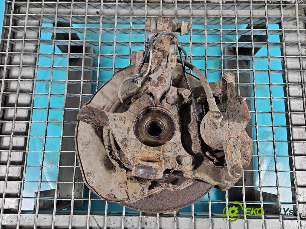 Toyota Avensis III T27 2009-2018 2.2 D4D 150 HP manual 110 kW 2231 cm3 4- náboj ľavé  (Náboje)