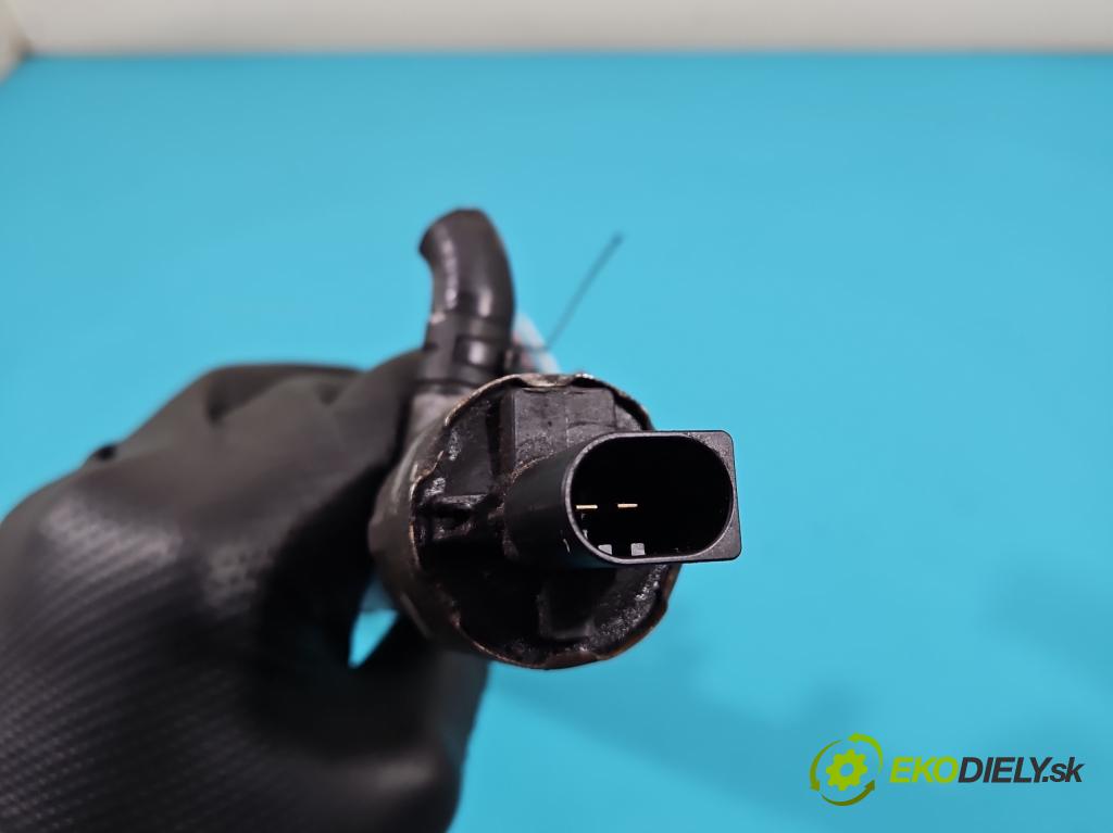 Skoda Superb II 2008-2015 1.6 tdi 105 HP manual 77 kW 1598 cm3 5- lišta vstrekovacia 03L130089B (Vstrekovacie lišty)