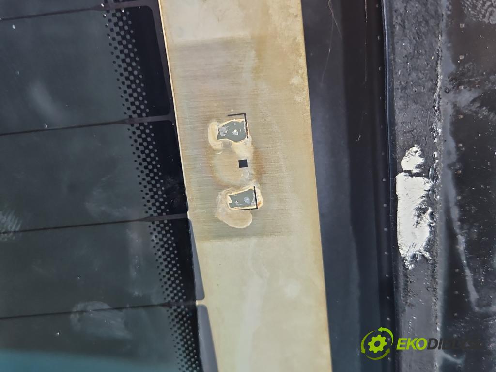 Skoda Superb II 2008-2015 1.6 tdi 105 hp manual 77 kW 1598 cm3 5- sklo zadní  (Okna zadní)