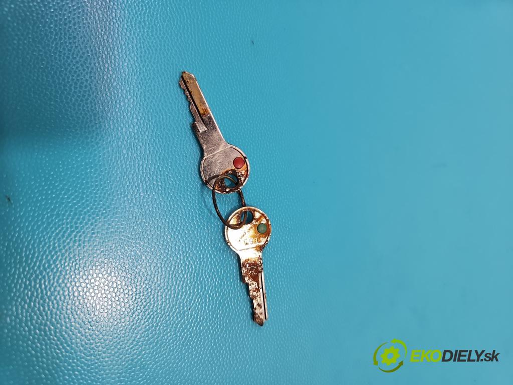 Skoda Superb II 2008-2015 1.6 tdi 105 hp manual 77 kW 1598 cm3 5- oko tažné 3T0803882 (Tažná zařízení)