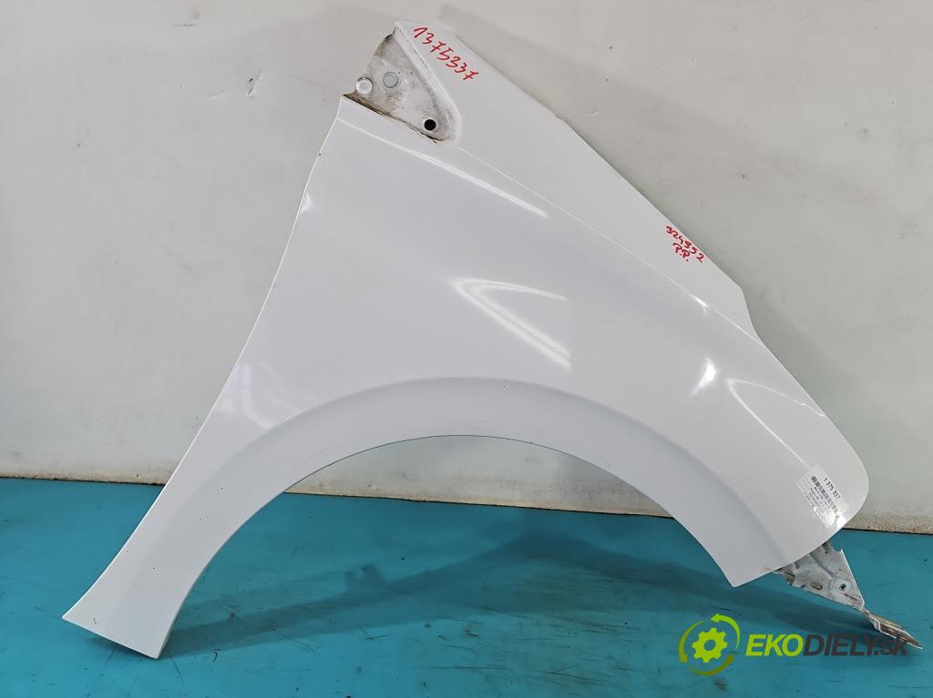 Peugeot 208 I 2012-2019 1.6 hdi 92 hp manual 68 kW 1560 cm3 5- blatnik přední pravý  (Ostatné)
