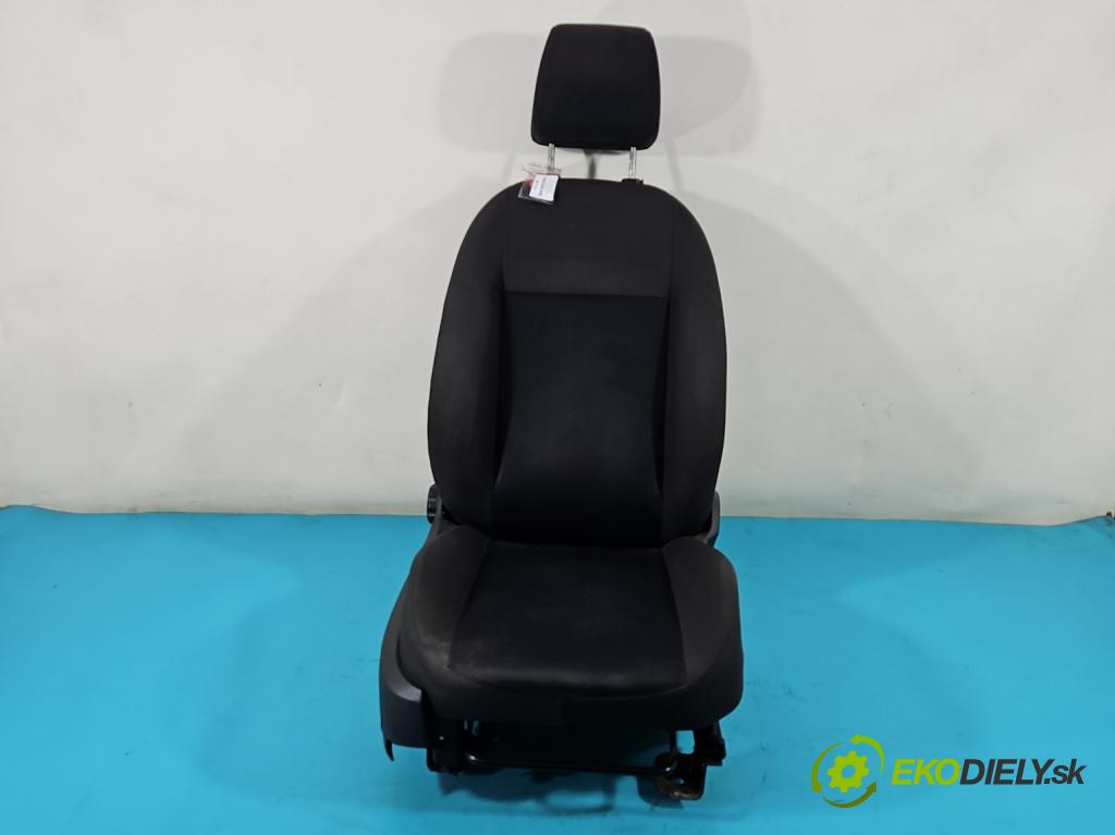 Ford Focus Mk2 2004-2011 1.6 tdci 90 HP manual 66 kW 1560 cm3 5- Sedačka pravý  (Sedačky, sedadlá)