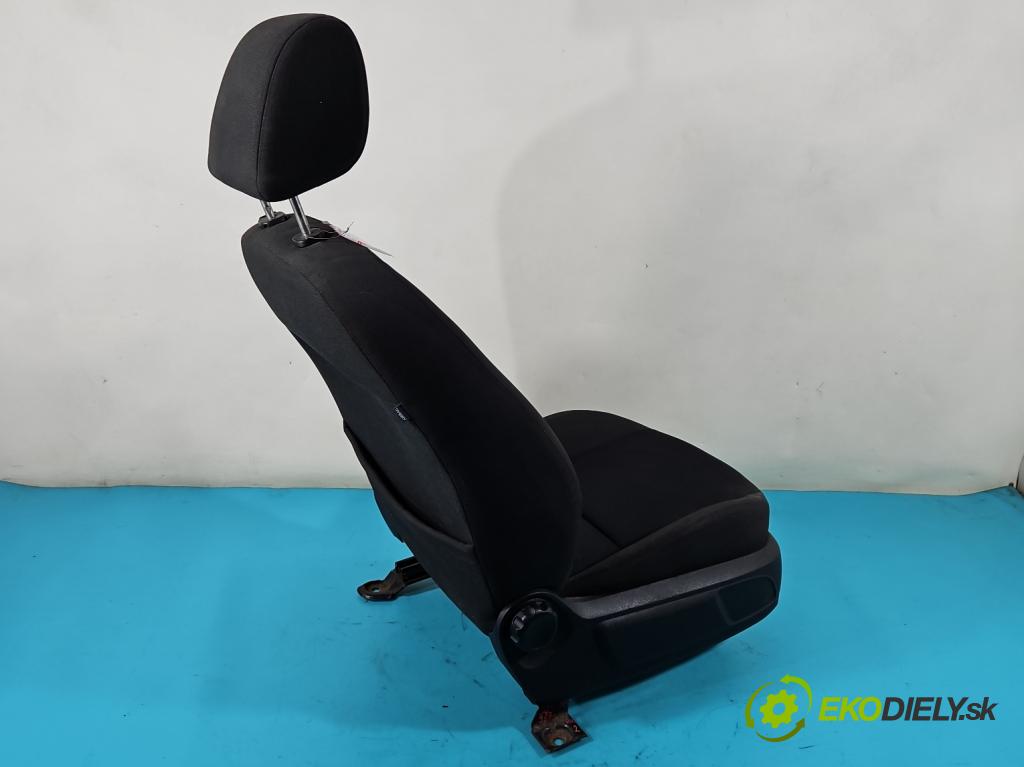 Ford Focus Mk2 2004-2011 1.6 tdci 90 HP manual 66 kW 1560 cm3 5- Sedačka pravý  (Sedačky, sedadlá)
