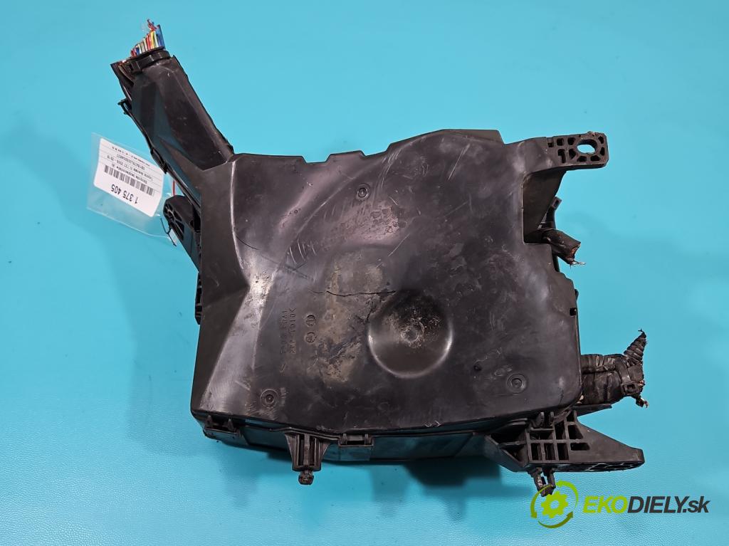 Toyota Avensis III T27 2009-2018 2.2 D4D 150 hp manual 110 kW 2231 cm3 4- skříňka pojistková  (Pojistkové skříňky)