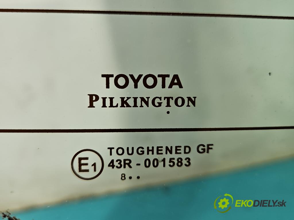 Toyota Avensis III T27 2009-2018 2.2 D4D 150 hp manual 110 kW 2231 cm3 4- sklo zadní  (Okna zadní)