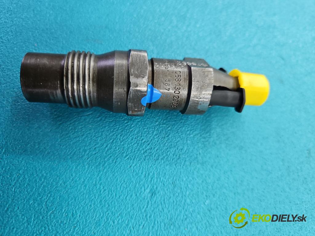 Vw Transporter T4 1990-2003 2.4d 77 HP manual 57 kW 2370 cm3 5- vstrek 068130202 (Vstrekovače)
