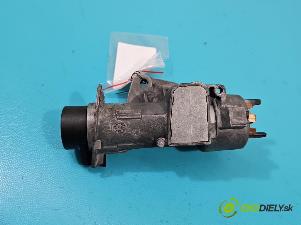 Seat Leon I 1999-2005 1.6 16v 105 HP manual 77 kW 1598 cm3 5- Spínačka 4B0905851C (Spínacie skrinky a kľúče)