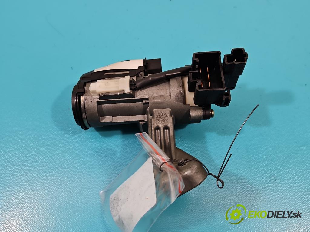 Toyota Corolla E12 2001-2009 2.0 D4D 90 HP manual 66 kW 1995 cm3 3- Spínačka 45020-02-4 (Spínacie skrinky a kľúče)