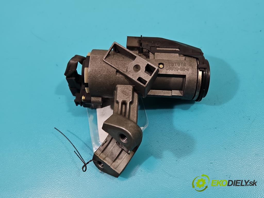 Toyota Corolla E12 2001-2009 2.0 D4D 90 HP manual 66 kW 1995 cm3 3- Spínačka 45020-02-4 (Spínacie skrinky a kľúče)