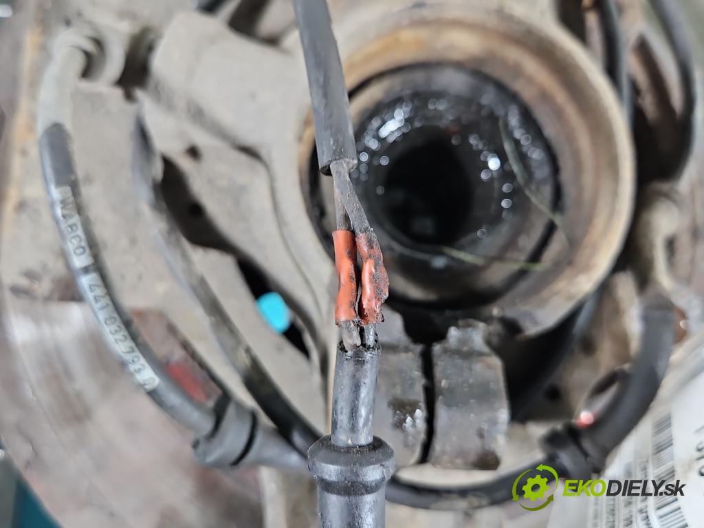 Audi 80 B4 1991-1994 1.9 tdi 90 HP manual 66 kW 1896 cm3 5- náboj pravé (Náboje)