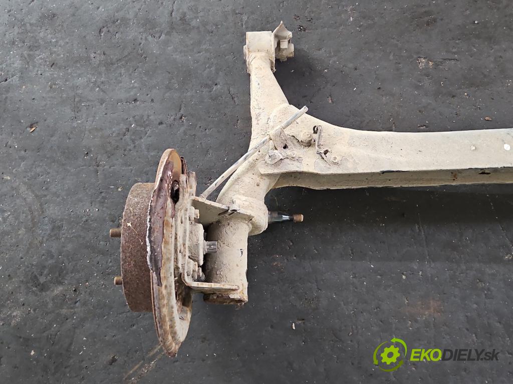 Toyota Corolla E12 2001-2009 2.0 D4D 90 hp manual 66 kW 1995 cm3 3- zadní výztuha  (Výztuhy zadní)