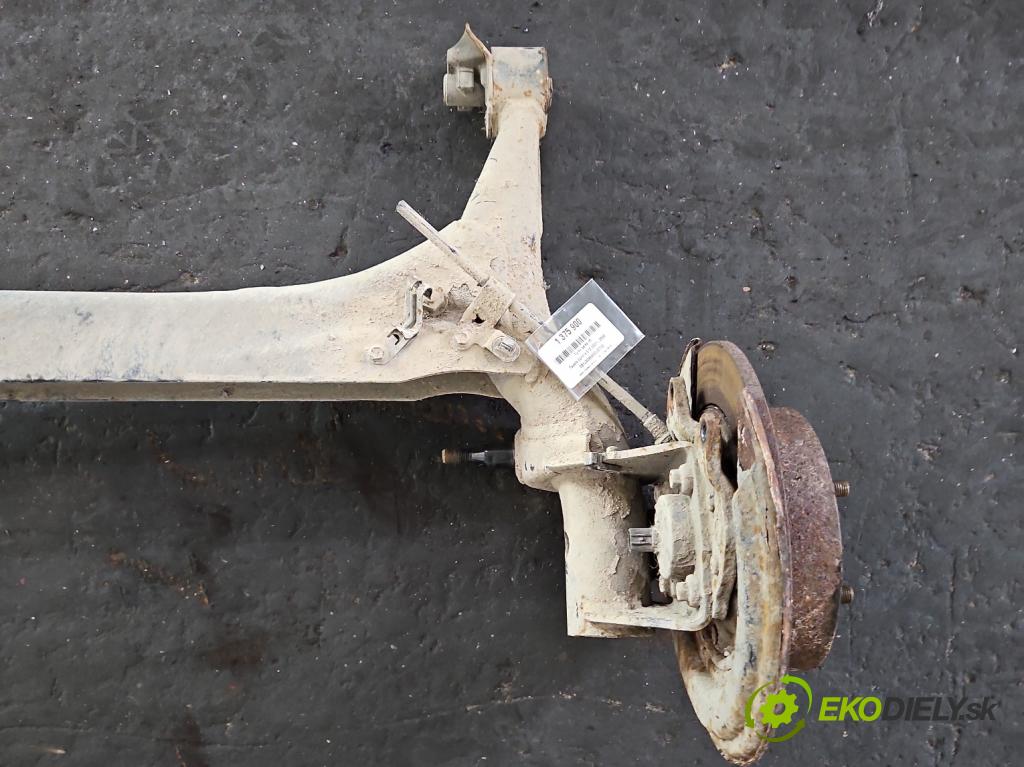 Toyota Corolla E12 2001-2009 2.0 D4D 90 hp manual 66 kW 1995 cm3 3- zadní výztuha  (Výztuhy zadní)