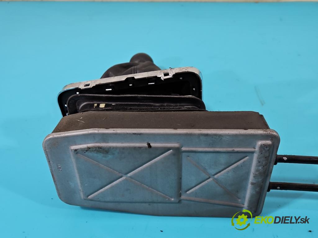 Peugeot 407 1.6 HDI 109 HP manual 80 kW 1560 cm3 5- Páka: Změny: stupeň,rýchlosť  (Rýchlostné páky / kulisy)