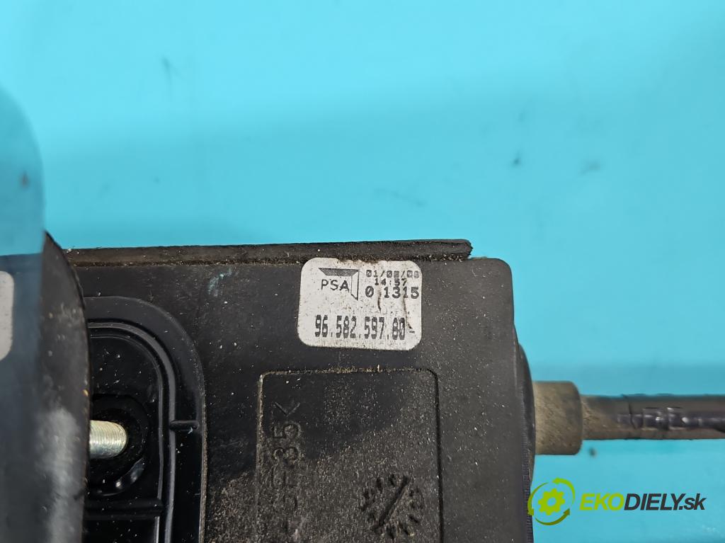 Peugeot 407 1.6 HDI 109 HP manual 80 kW 1560 cm3 5- Páka: Změny: stupeň,rýchlosť  (Rýchlostné páky / kulisy)