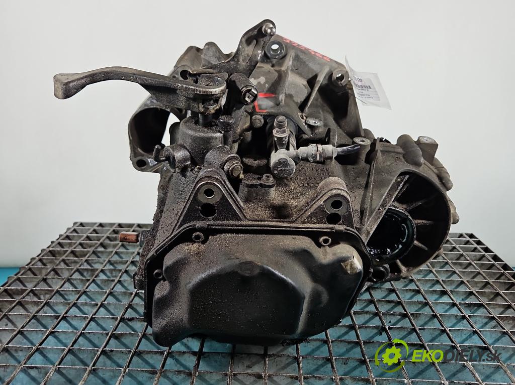 Vw Fox 1.2 6V 54 HP manual 40 kW 1198 cm3 3- prevodovka stupeň,rýchlosť manual HUY