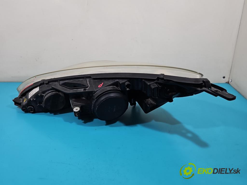 Peugeot 407 1.6 HDI 109 HP manual 80 kW 1560 cm3 5- Reflektor: pravý 9660236480 (Pravé)