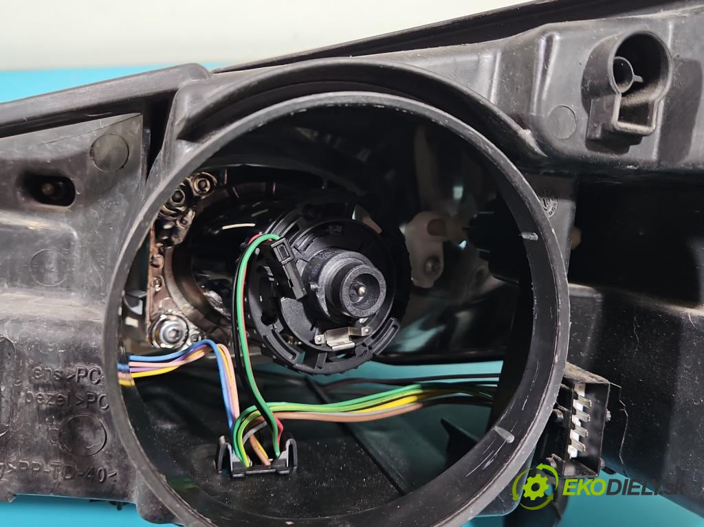 Peugeot 407 1.6 HDI 109 HP manual 80 kW 1560 cm3 5- Reflektor: pravý 9660236480 (Pravé)