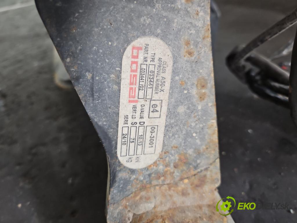 Peugeot 407 1.6 HDI 109 HP manual 80 kW 1560 cm3 5- Hák: vlečení:  (Ťažné zariadenia)