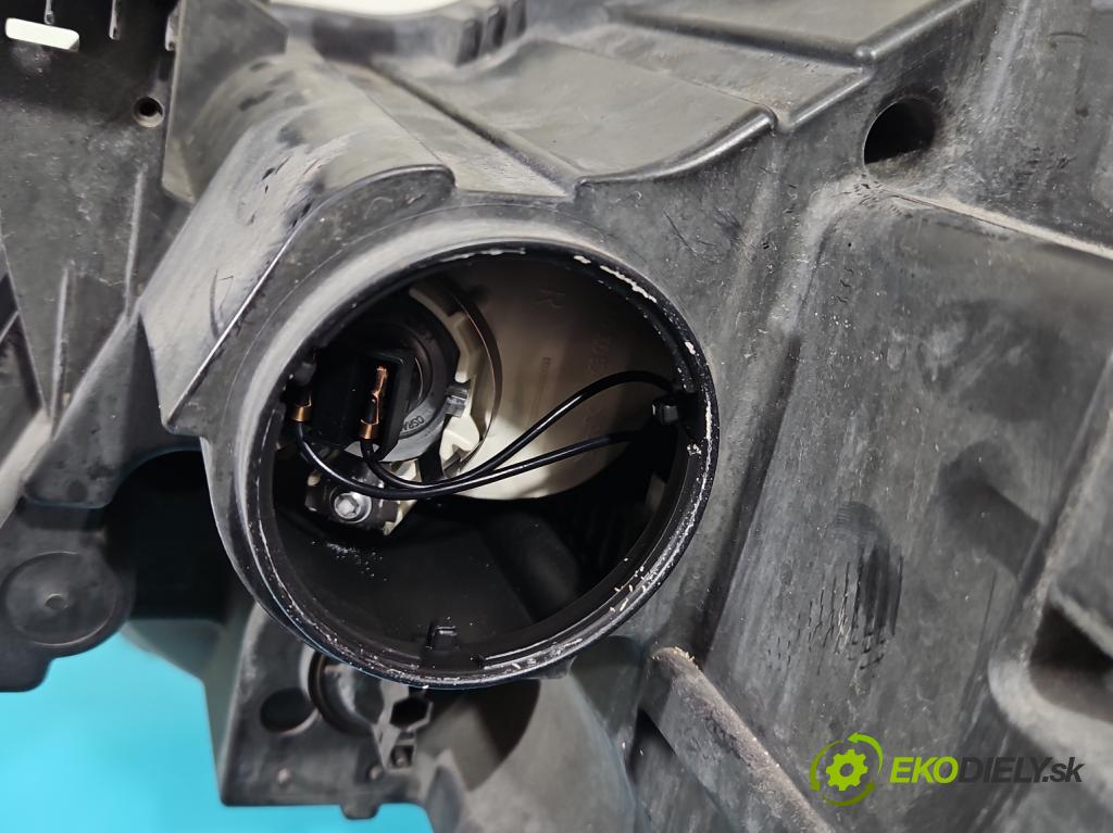 Opel Zafira C 2012-2019 Tourer 2.0 CDTI 165 HP manual 121 kW 1956 cm3 5- Reflektor: pravý 030126328200 (Pravé)