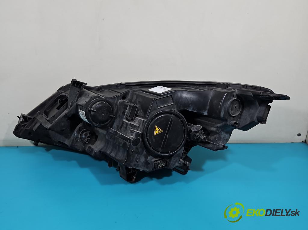 Opel Zafira C 2012-2019 Tourer 2.0 CDTI 165 HP manual 121 kW 1956 cm3 5- Reflektor: pravý 030126328200 (Pravé)