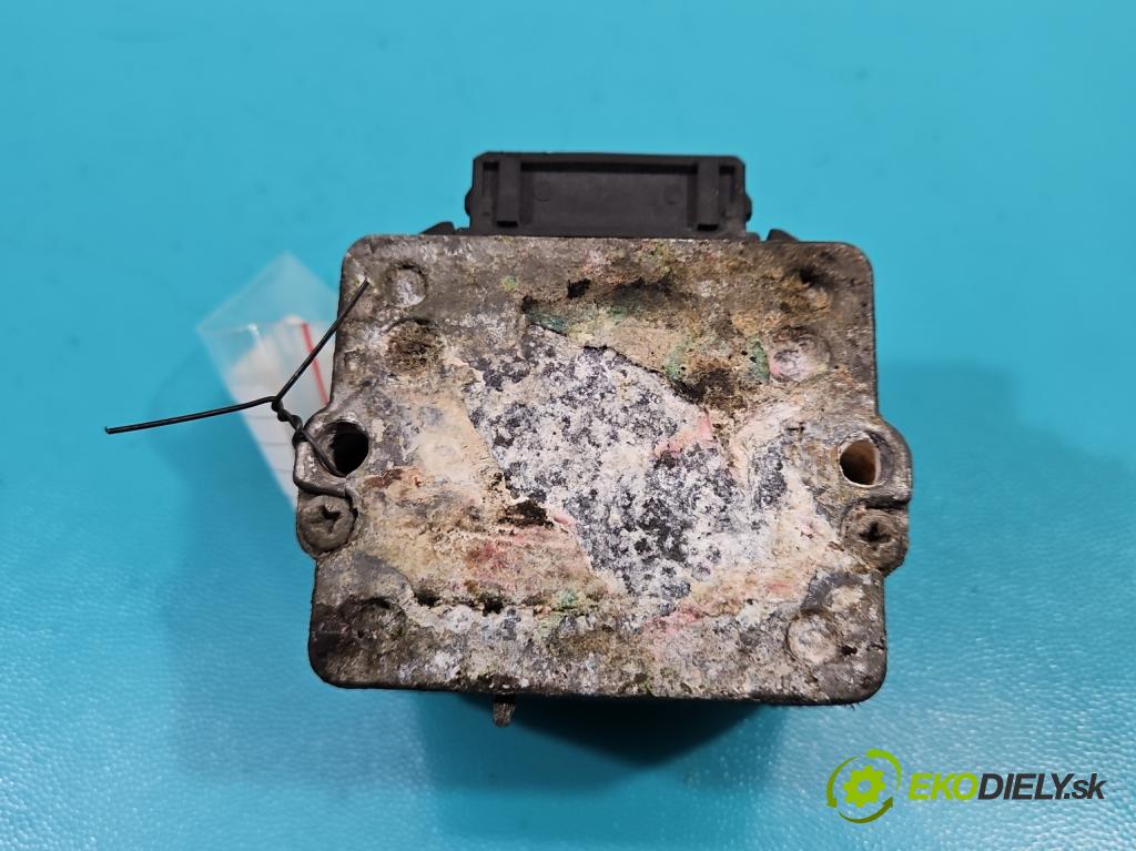 Vw Polo III 6N 1994-2001 1.3 8V MNOHO: 54 HP manual 40 kW 1272 cm3 5- cievka zapaľovacia 701905104A (Zapaľovacie cievky, moduly)