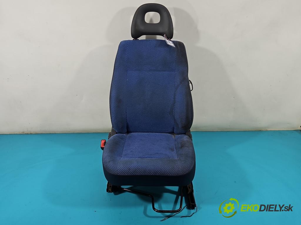 Fiat Seicento 0.9b 39 HP manual 29 kW 899 cm3 3- Sedačka ľavý  (Sedačky, sedadlá)