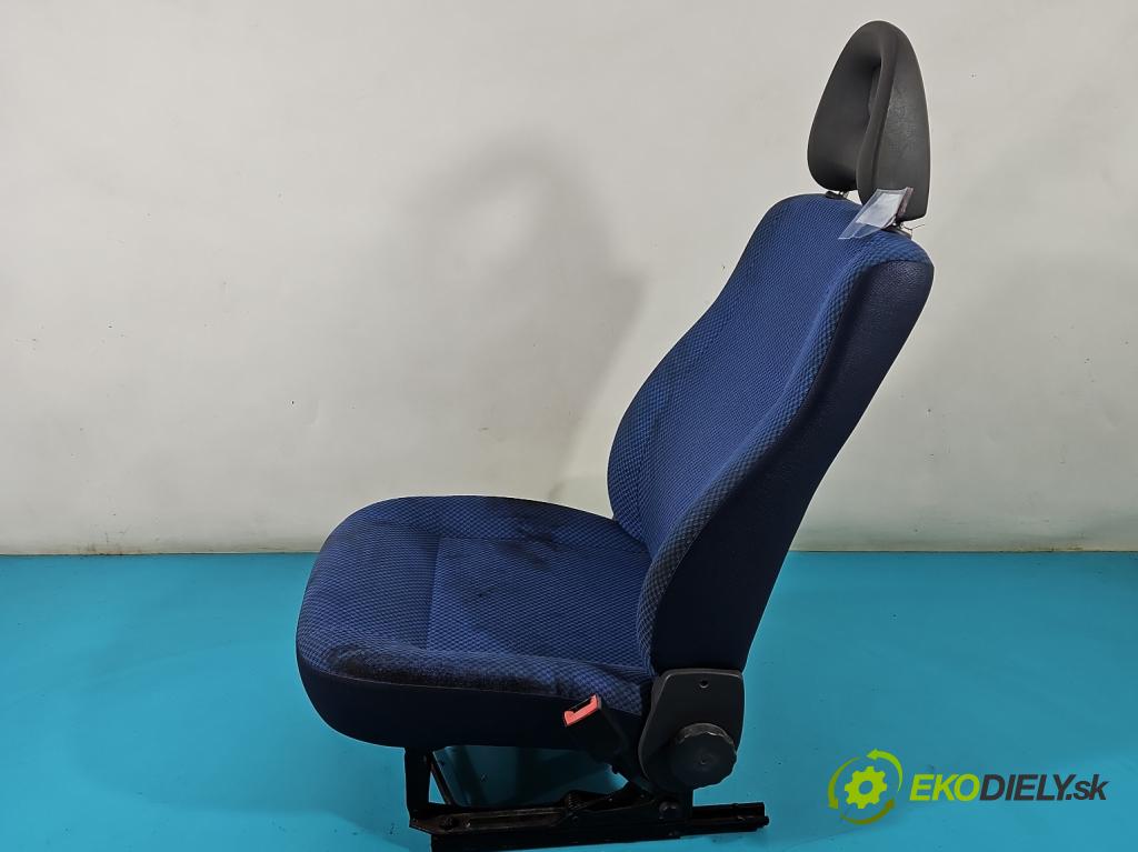 Fiat Seicento 0.9b 39 HP manual 29 kW 899 cm3 3- Sedačka pravý  (Sedačky, sedadlá)