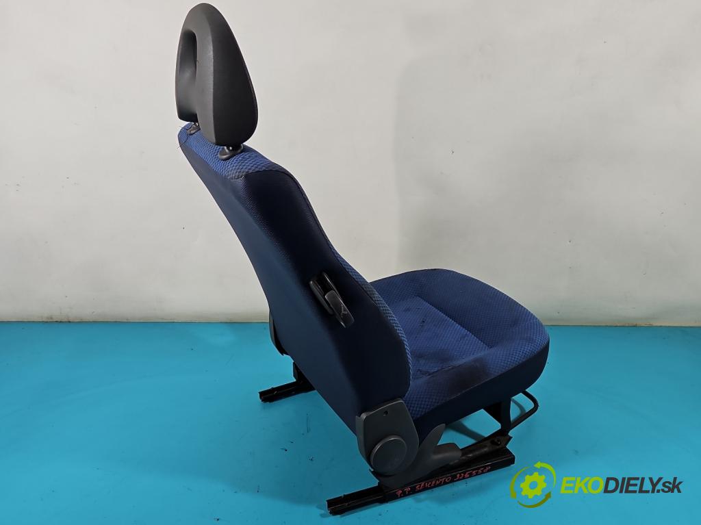 Fiat Seicento 0.9b 39 HP manual 29 kW 899 cm3 3- Sedačka pravý  (Sedačky, sedadlá)