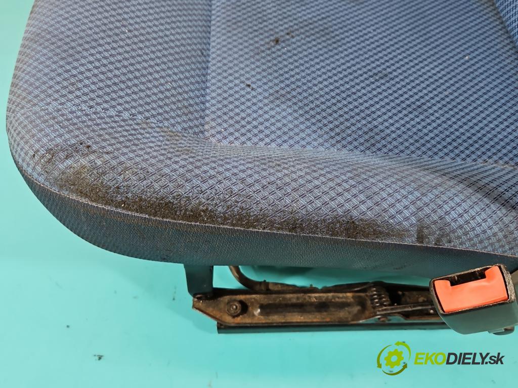 Fiat Seicento 0.9b 39 HP manual 29 kW 899 cm3 3- Sedačka pravý  (Sedačky, sedadlá)