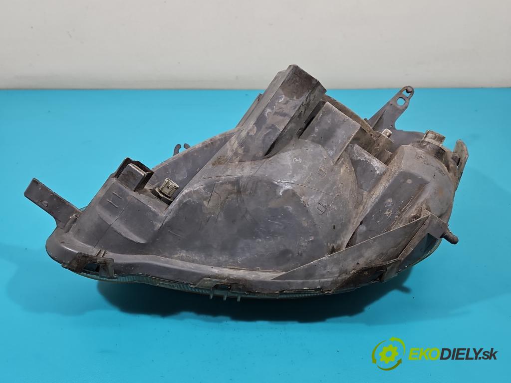 Toyota Yaris I 1999-2005 1.4 D4D 75 HP manual 55 kW 1364 cm3 5- Reflektor: pravý  (Pravé)