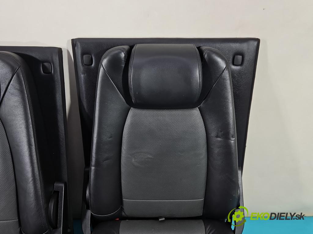 Ford Galaxy Mk2 2006-2015 1.8 TDCI 125 HP manual 92 kW 1753 cm3 5- Pohovka: zadné  (Sedačky, sedadlá)