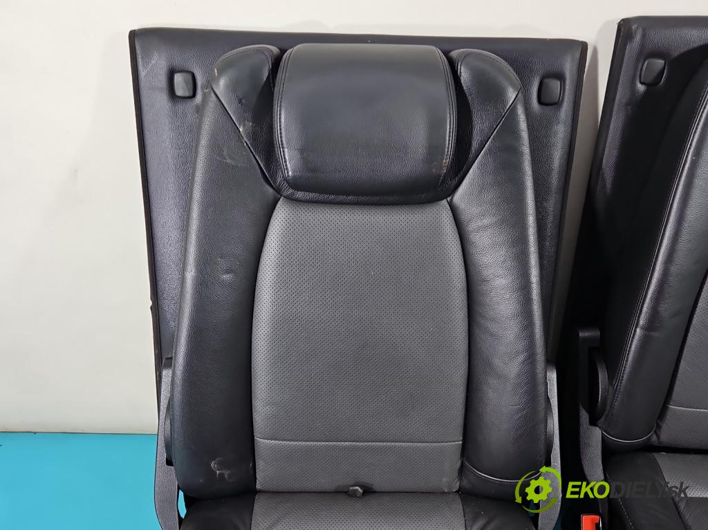 Ford Galaxy Mk2 2006-2015 1.8 TDCI 125 HP manual 92 kW 1753 cm3 5- Pohovka: zadné  (Sedačky, sedadlá)