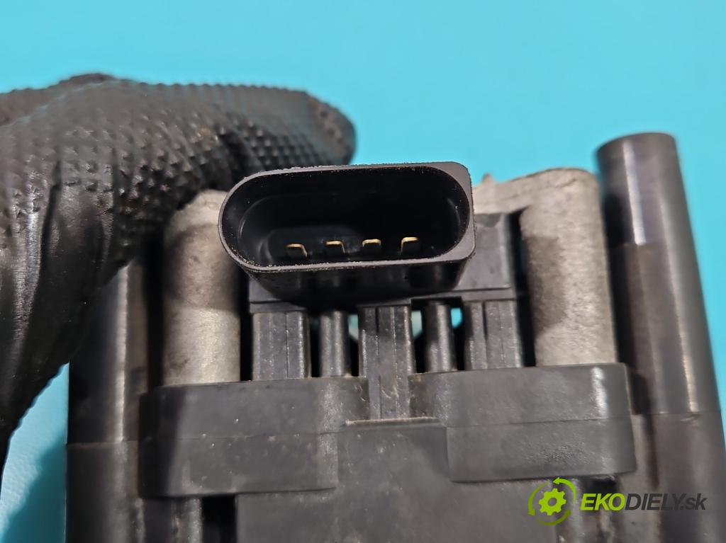 Vw Golf IV 1997-2003 1.6 SR 101 HP manual 74 kW 1595 cm3 5- cievka zapaľovacia  (Zapaľovacie cievky, moduly)