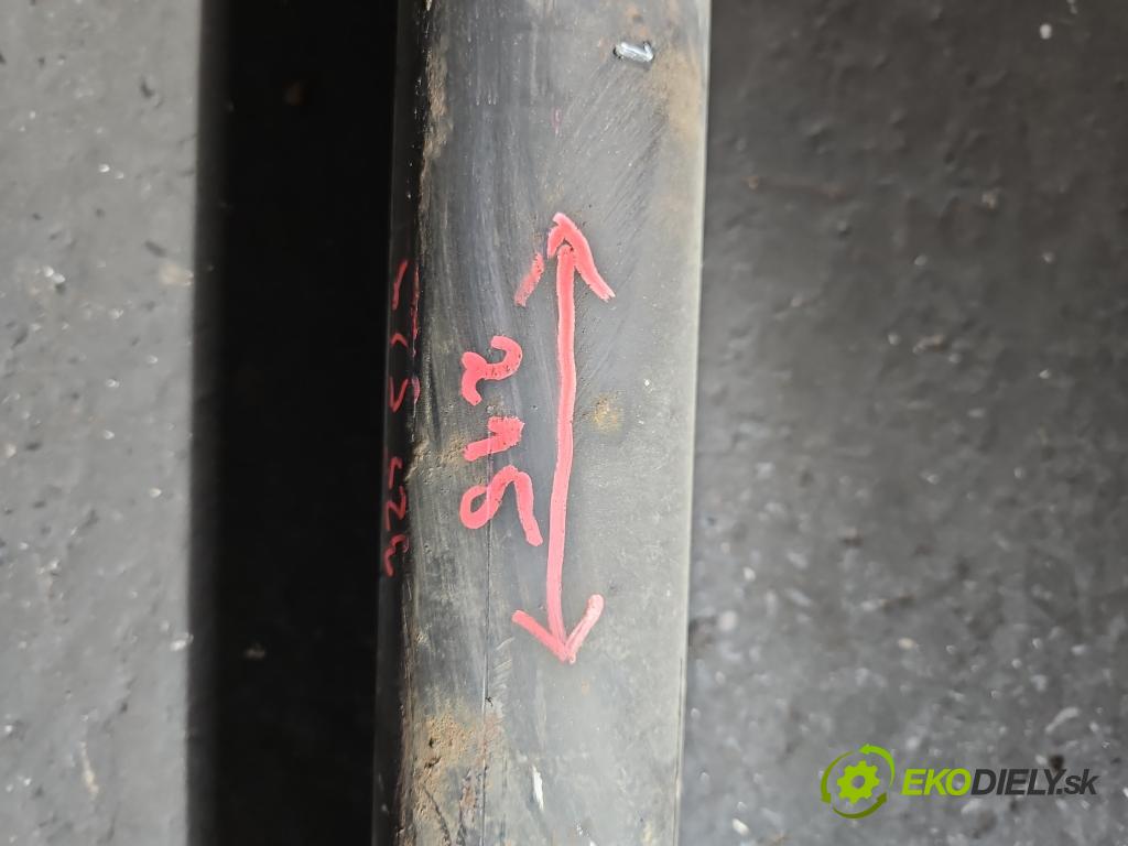 Vw Golf IV 1997-2003 1.9 TDI 116 HP manual 85 kW 1900 cm3 5- Hřídel: zadné  (Kardaňové hriadele)