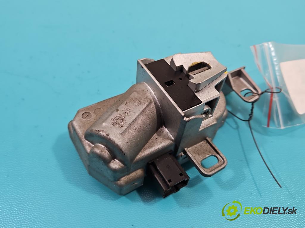 Volvo V50 2.0d 136 HP manual 100 kW 1997 cm3 5- Blokáda: řízení: T272416C2 (Ostatné)