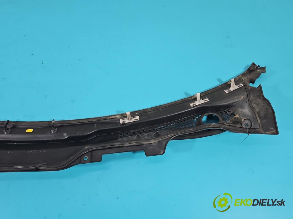 Volvo V50 2.0d 136 HP manual 100 kW 1997 cm3 5- torpédo 30716315 (Torpéda)