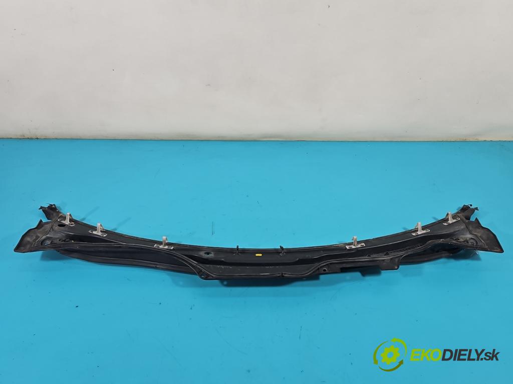 Volvo V50 2.0d 136 HP manual 100 kW 1997 cm3 5- torpédo 30716315 (Torpéda)