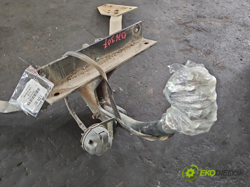 Volvo V50 2.0d 136hp manual 100 kW 1997 cm3 5- oko tažné  (Tažná zařízení)