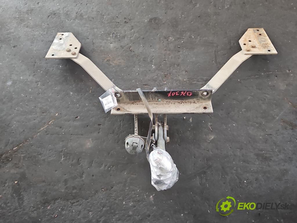 Volvo V50 2.0d 136hp manual 100 kW 1997 cm3 5- oko tažné  (Tažná zařízení)