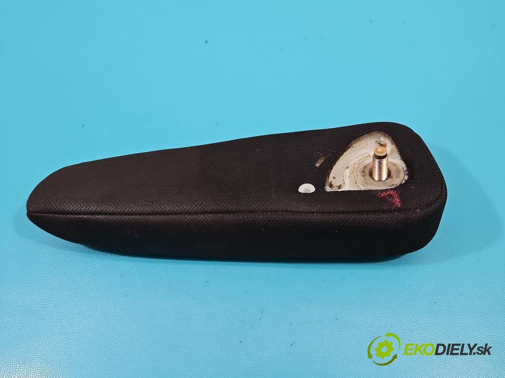 Toyota Corolla Verso II 2004-2009 1.8 VVTI 129 HP automatic 95 kW 1794 cm3 5- operadlo  (Lakťové opierky)