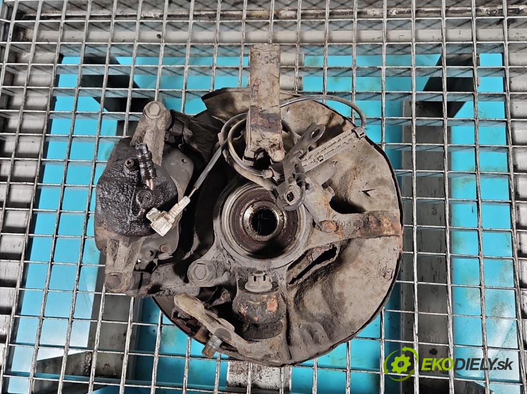 Toyota Corolla Verso II 2004-2009 1.8 VVTI 129 HP automatic 95 kW 1794 cm3 5- náboj pravé  (Náboje)