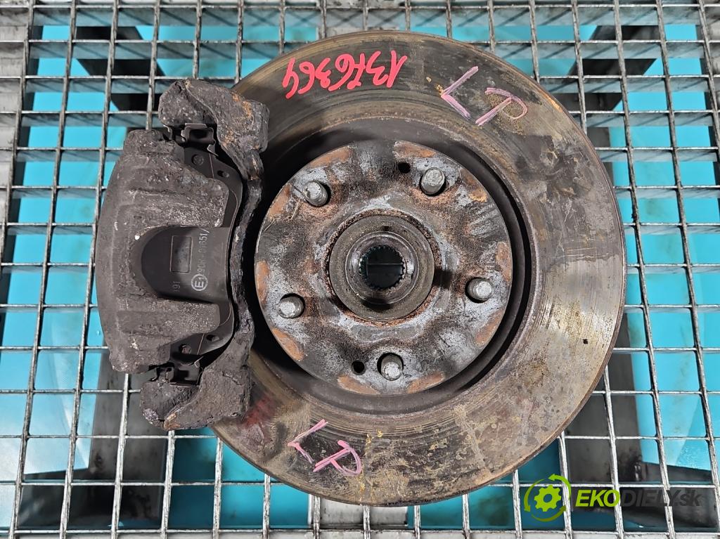 Toyota Corolla Verso II 2004-2009 1.8 VVTI 129 HP automatic 95 kW 1794 cm3 5- náboj ľavé  (Náboje)