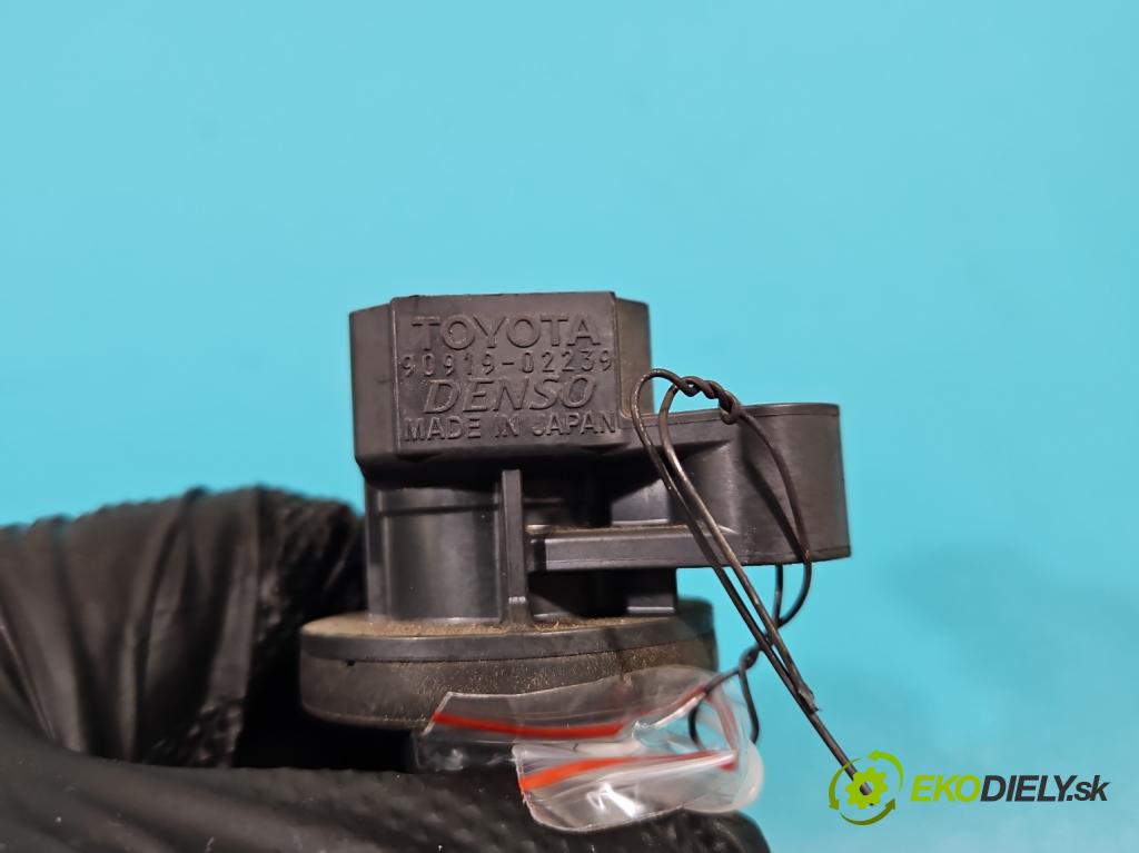 Toyota Corolla Verso II 2004-2009 1.8 VVTI 129 HP automatic 95 kW 1794 cm3 5- cievka zapaľovacia 90919-02239 (Zapaľovacie cievky, moduly)