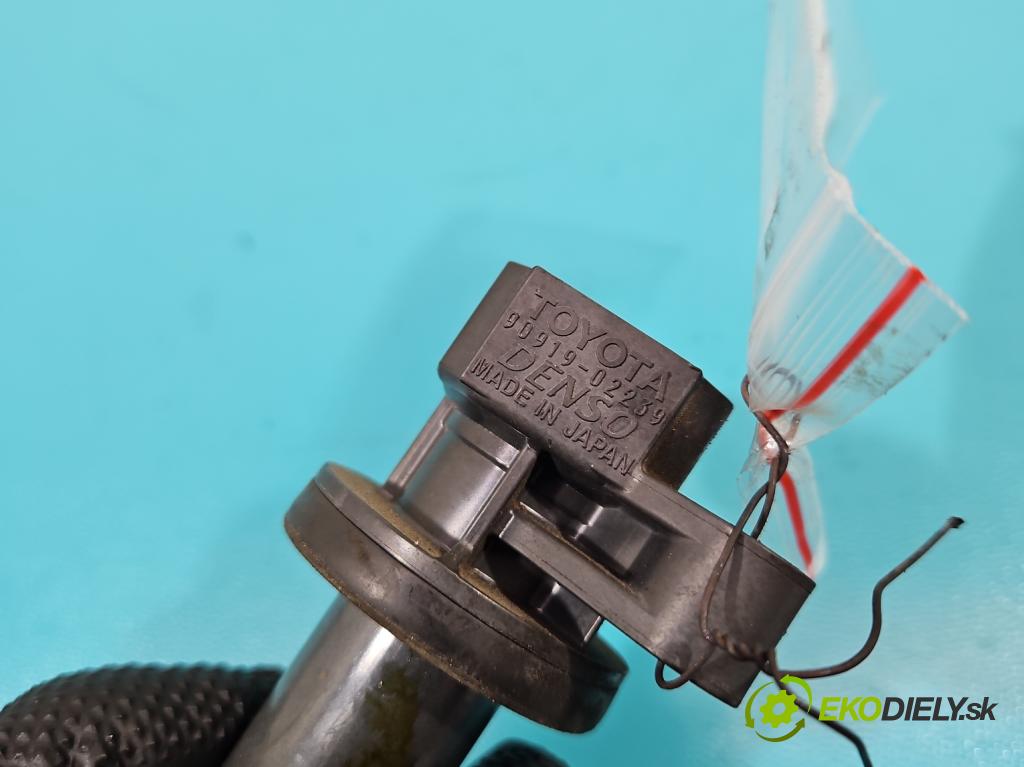 Toyota Corolla Verso II 2004-2009 1.8 VVTI 129 HP automatic 95 kW 1794 cm3 5- cievka zapaľovacia 90919-02239 (Zapaľovacie cievky, moduly)