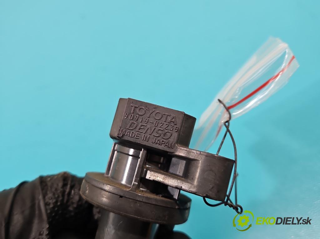 Toyota Corolla Verso II 2004-2009 1.8 VVTI 129 HP automatic 95 kW 1794 cm3 5- cievka zapaľovacia 90919-02239 (Zapaľovacie cievky, moduly)