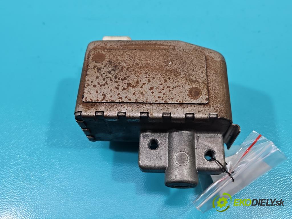 Toyota Corolla Verso II 2004-2009 1.8 VVTI 129 HP automatic 95 kW 1794 cm3 5- Blokáda: řízení: 450200F1 (Ostatné)