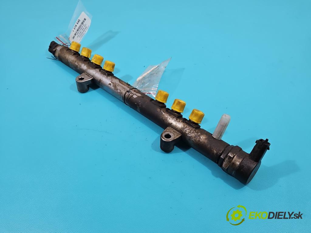 Volvo XC60 I 2008-2017 2.4 D5 175 HP manual 129 kW 2400 cm3 5- lišta vstrekovacia 0 445215025 (Vstrekovacie lišty)