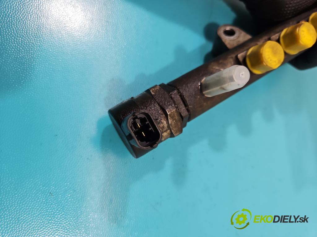 Volvo XC60 I 2008-2017 2.4 D5 175 HP manual 129 kW 2400 cm3 5- lišta vstrekovacia 0 445215025 (Vstrekovacie lišty)