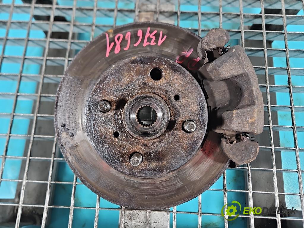 Toyota Yaris I 1999-2005 1.4 D4D 75 HP manual 55 kW 1364 cm3 5- náboj pravé  (Náboje)