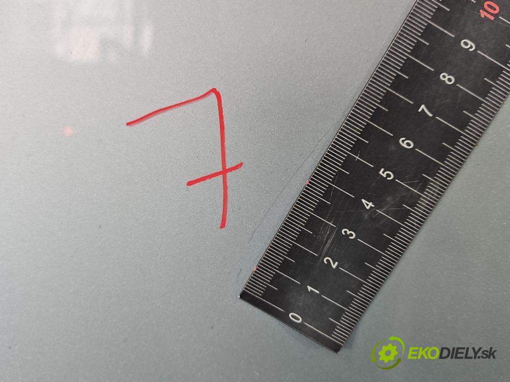 Toyota Avensis III T27 2009-2018 2.0 d4d 126 HP manual 93 kW 1998 cm3 5- kapota predná